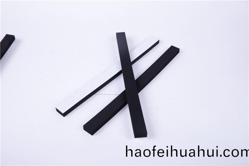 CR減(jian)震(zhen)保(bao)溫(wen)條