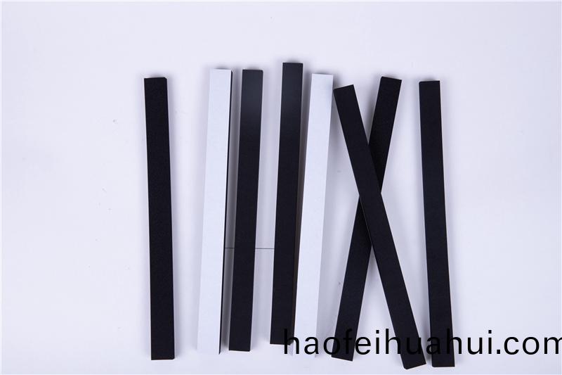 CR減震(zhen)保溫(wen)條